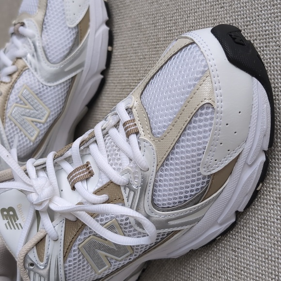 NWB - New Balance 530 Athletic Shoe Unisex - Picture 2 of 15